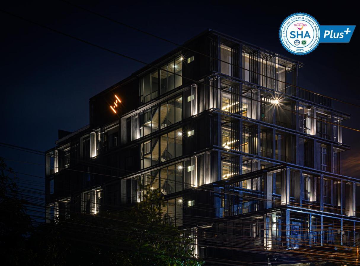 Navakitel Design Hotel Накхонситхаммарат Экстерьер фото