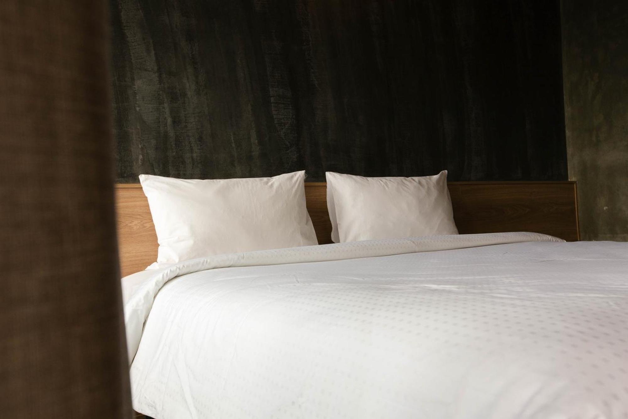 Navakitel Design Hotel Накхонситхаммарат Экстерьер фото