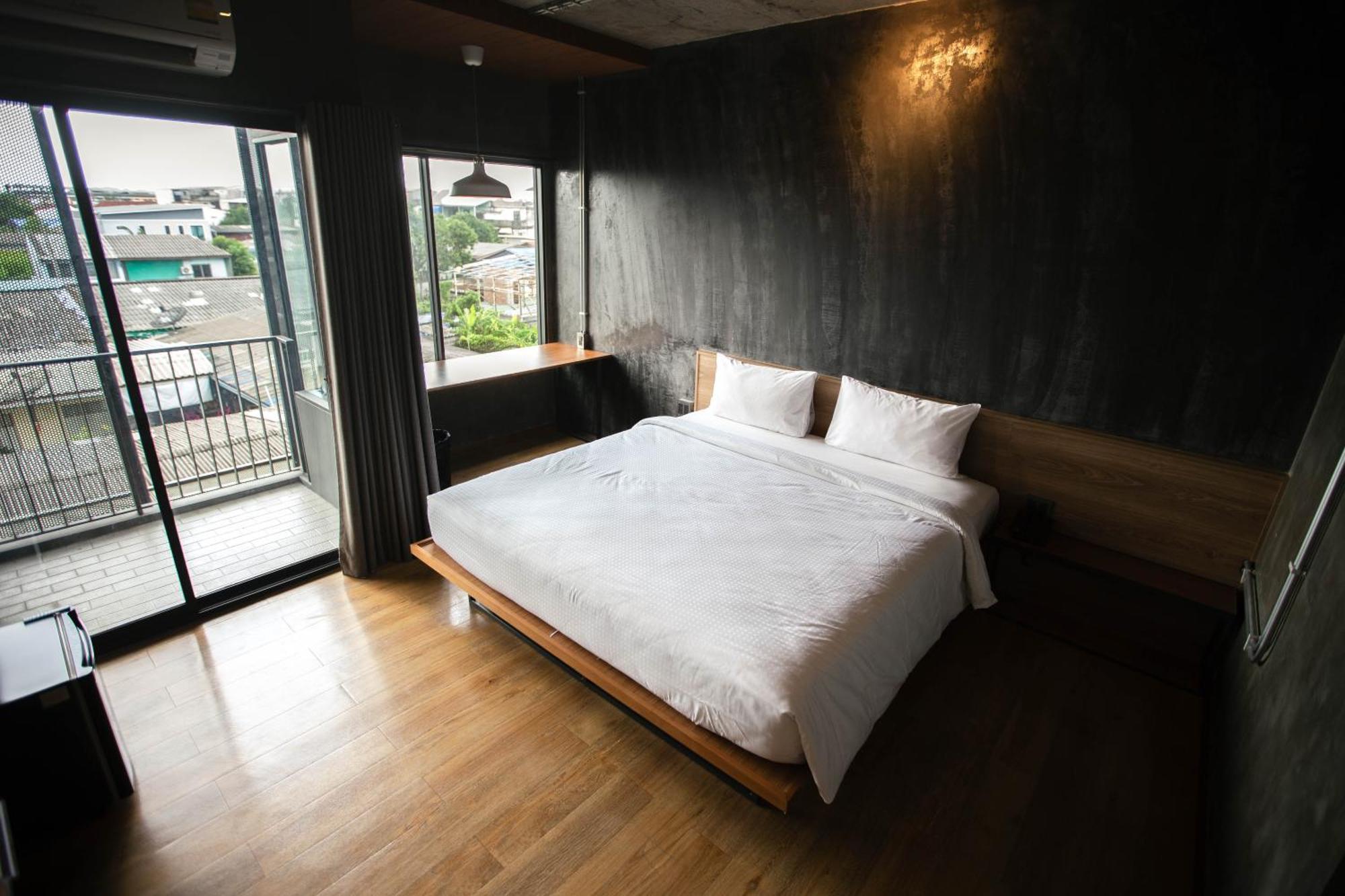 Navakitel Design Hotel Накхонситхаммарат Экстерьер фото