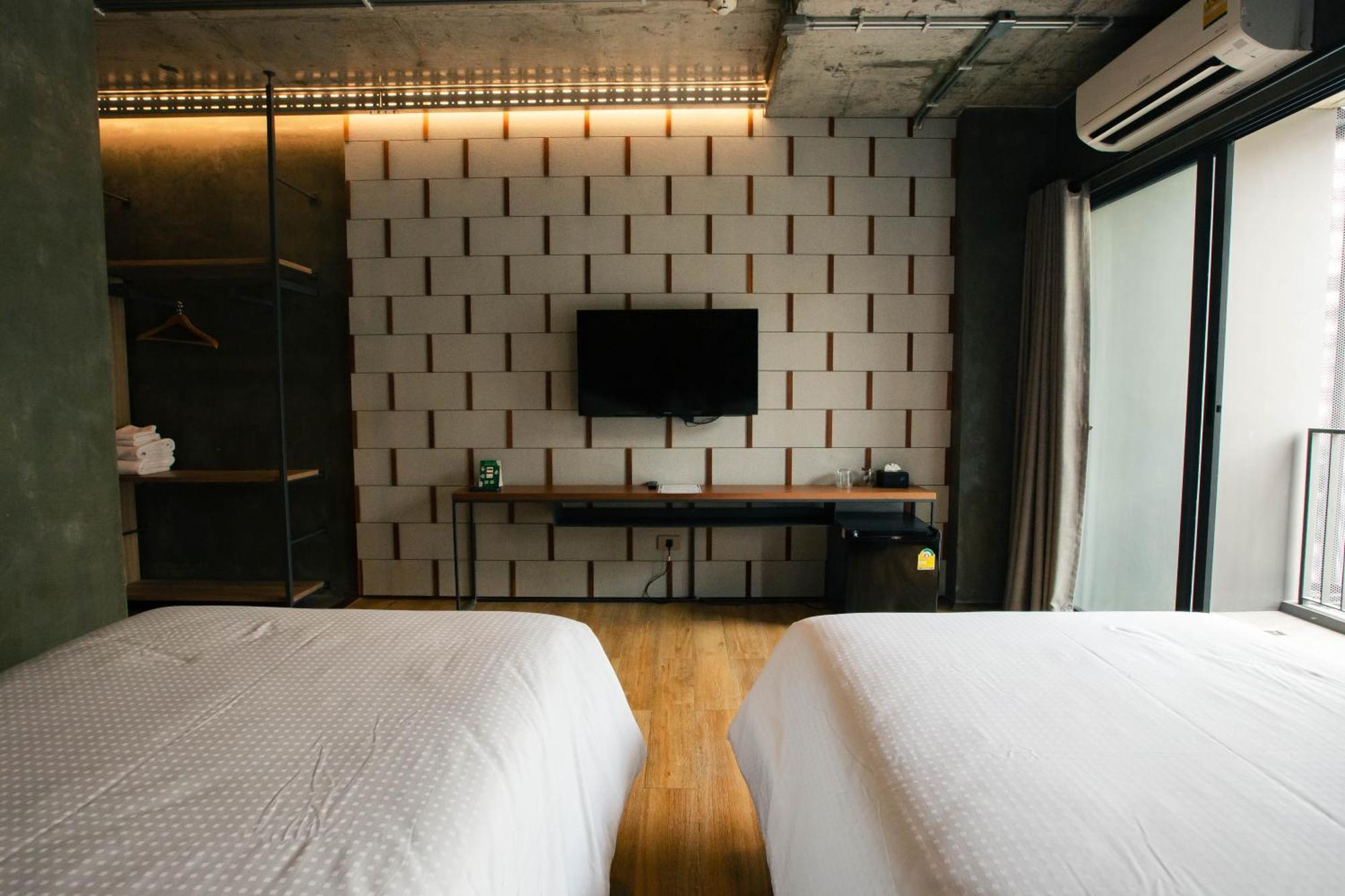 Navakitel Design Hotel Накхонситхаммарат Экстерьер фото