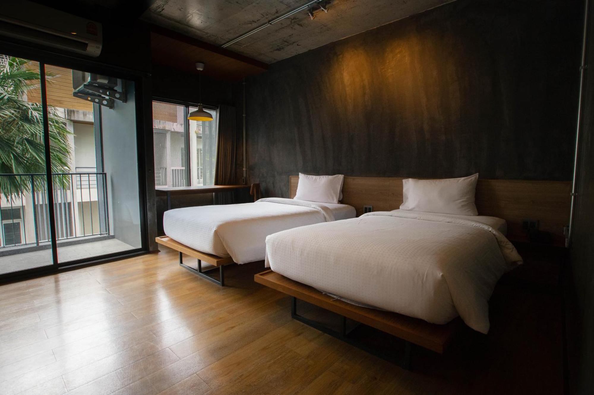 Navakitel Design Hotel Накхонситхаммарат Экстерьер фото