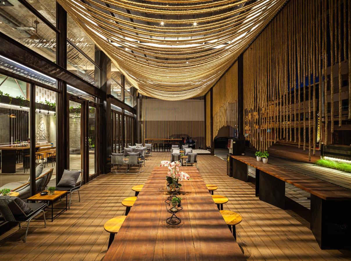 Navakitel Design Hotel Накхонситхаммарат Экстерьер фото