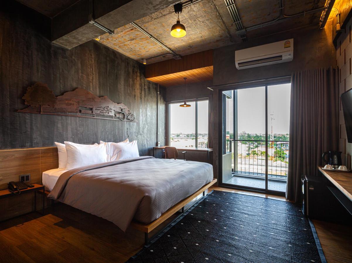 Navakitel Design Hotel Накхонситхаммарат Экстерьер фото
