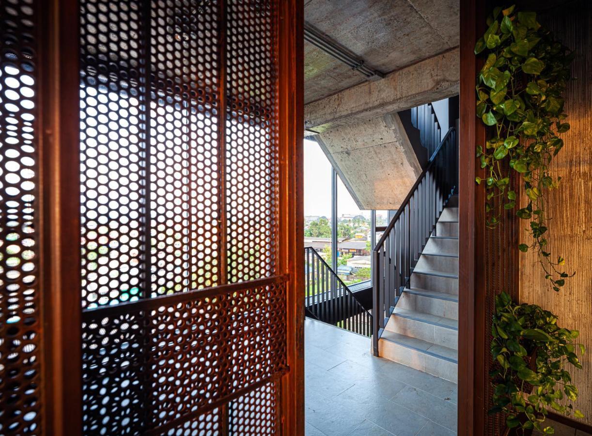 Navakitel Design Hotel Накхонситхаммарат Экстерьер фото