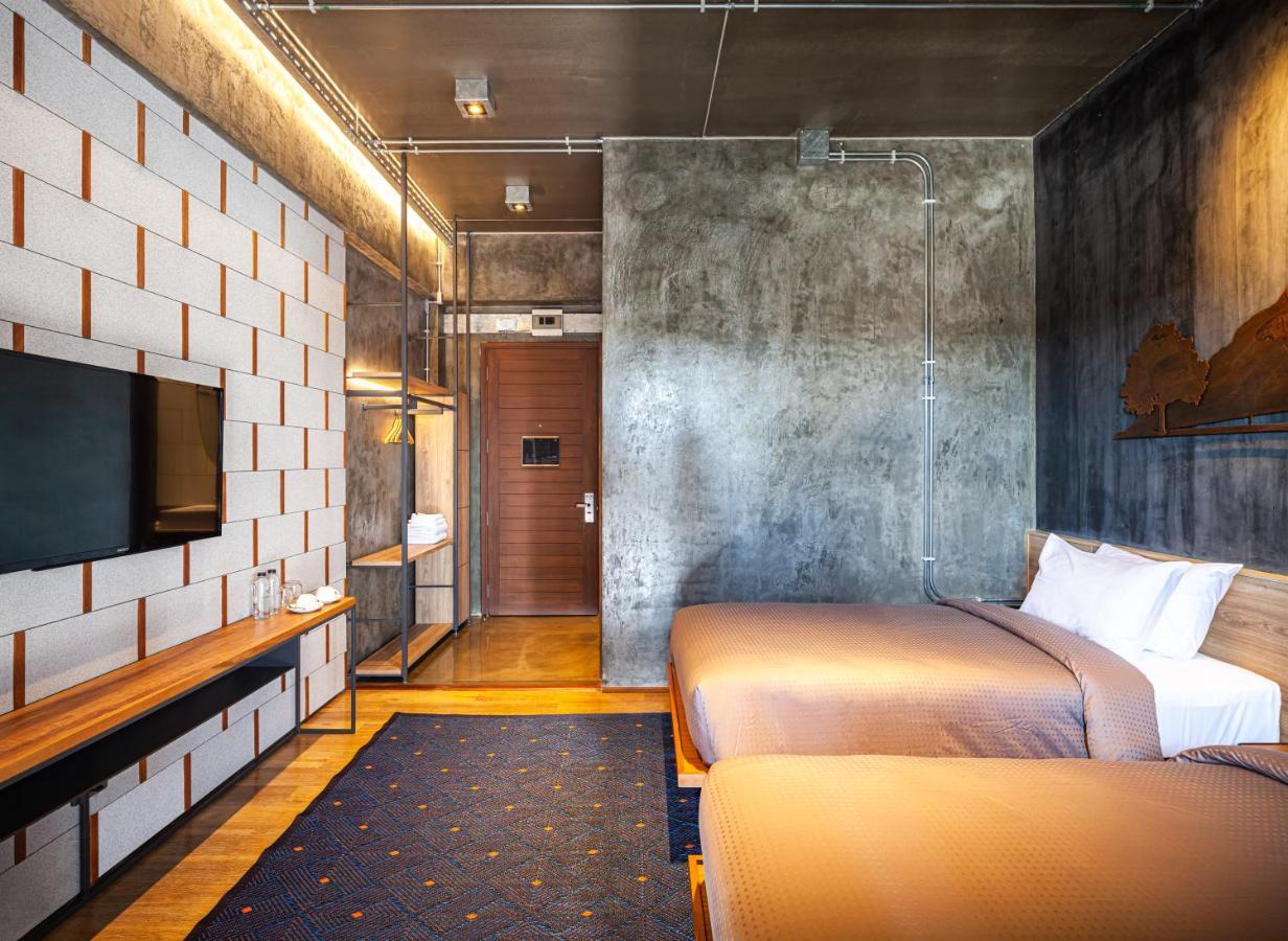 Navakitel Design Hotel Накхонситхаммарат Экстерьер фото
